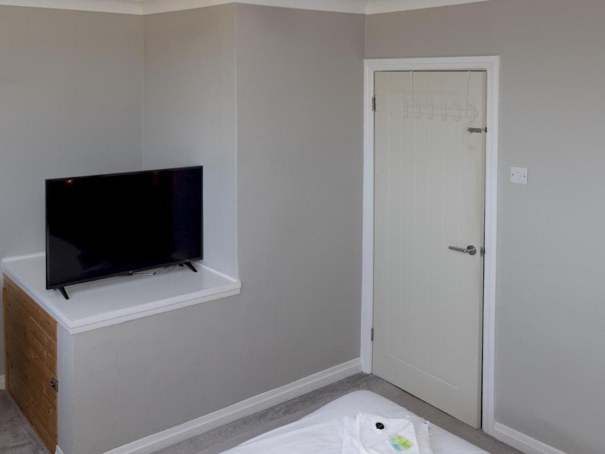 סקארבורו Pass The Keys Amazing 4 Bedroom Property- Hot Tub & Sea Views מראה חיצוני תמונה